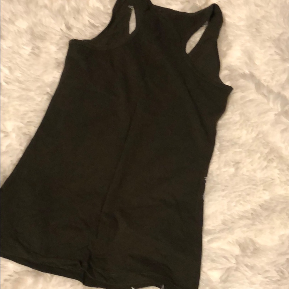 Razor back top - Picture 2 of 2